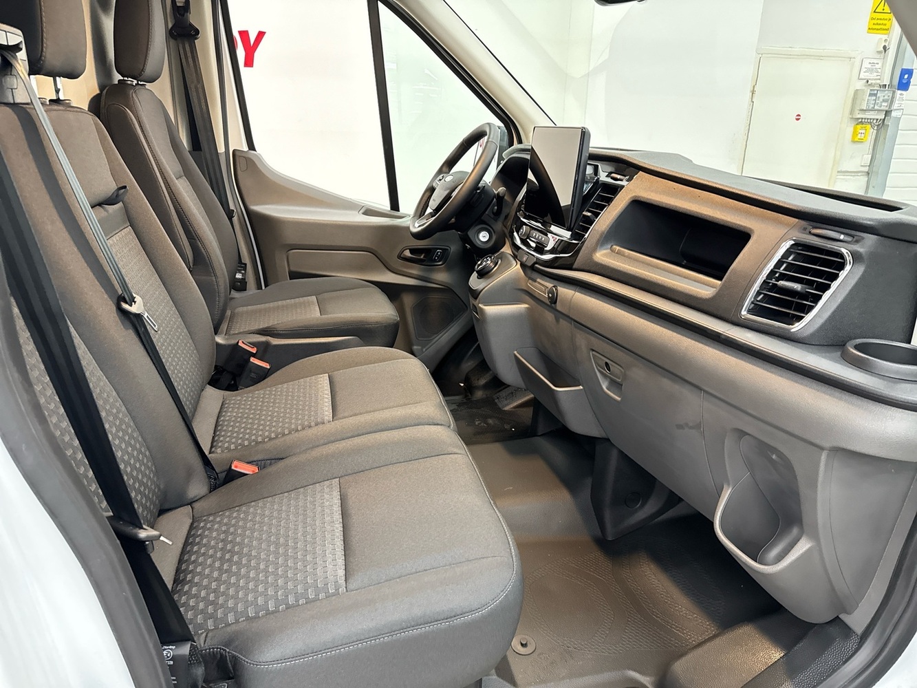 heti ajoon Ford Transit