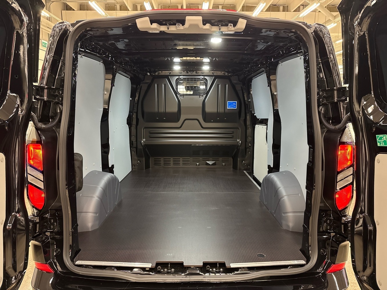 heti ajoon Ford Transit Custom