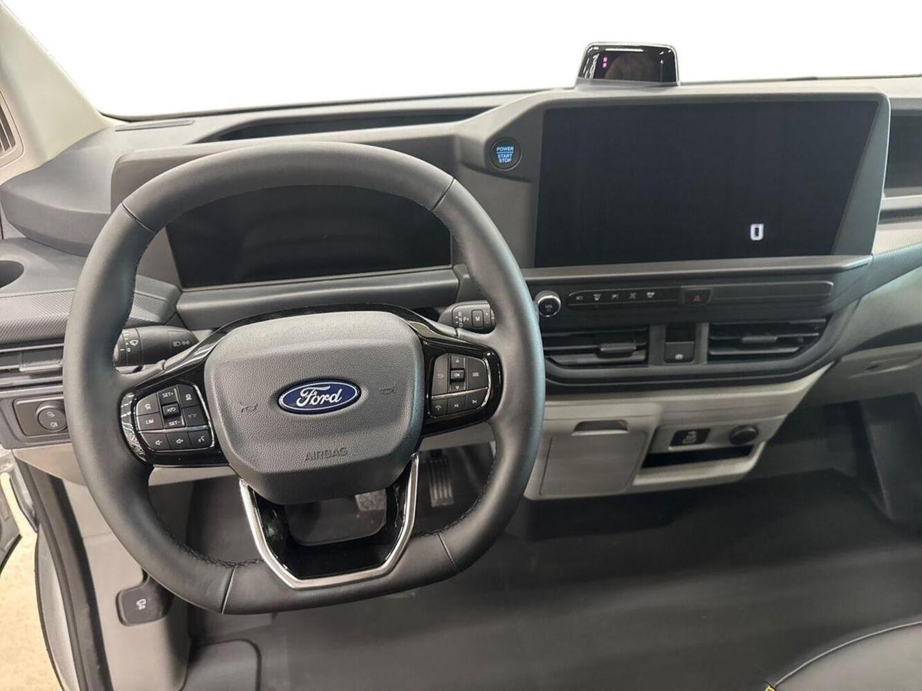 heti ajoon Ford Transit Custom