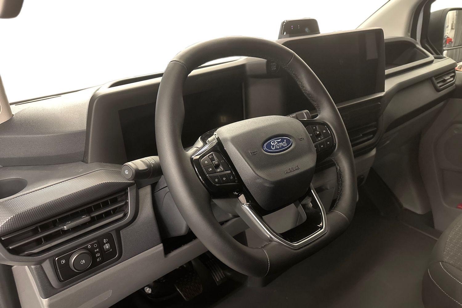 heti ajoon Ford Transit Custom