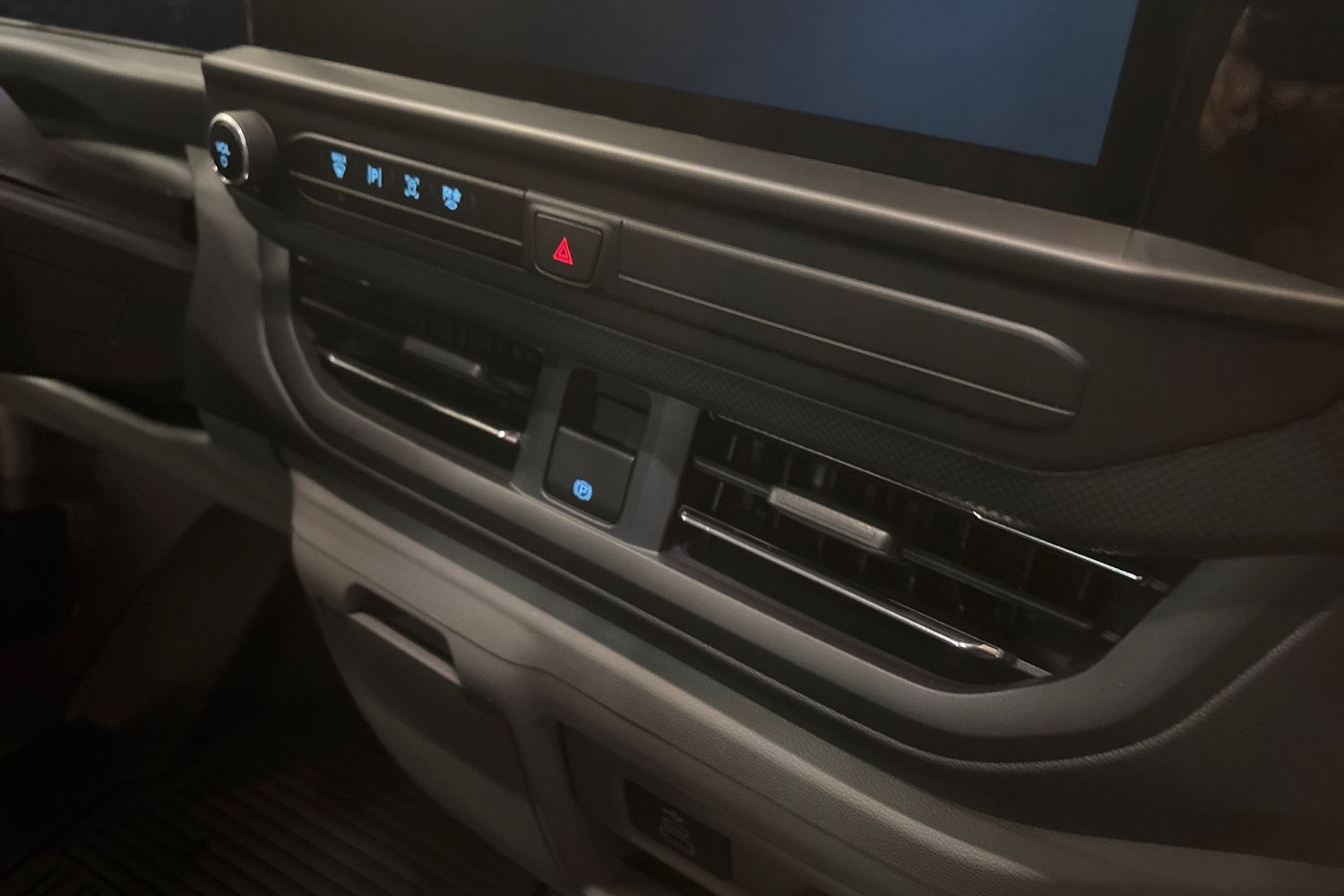 heti ajoon Ford Transit Custom