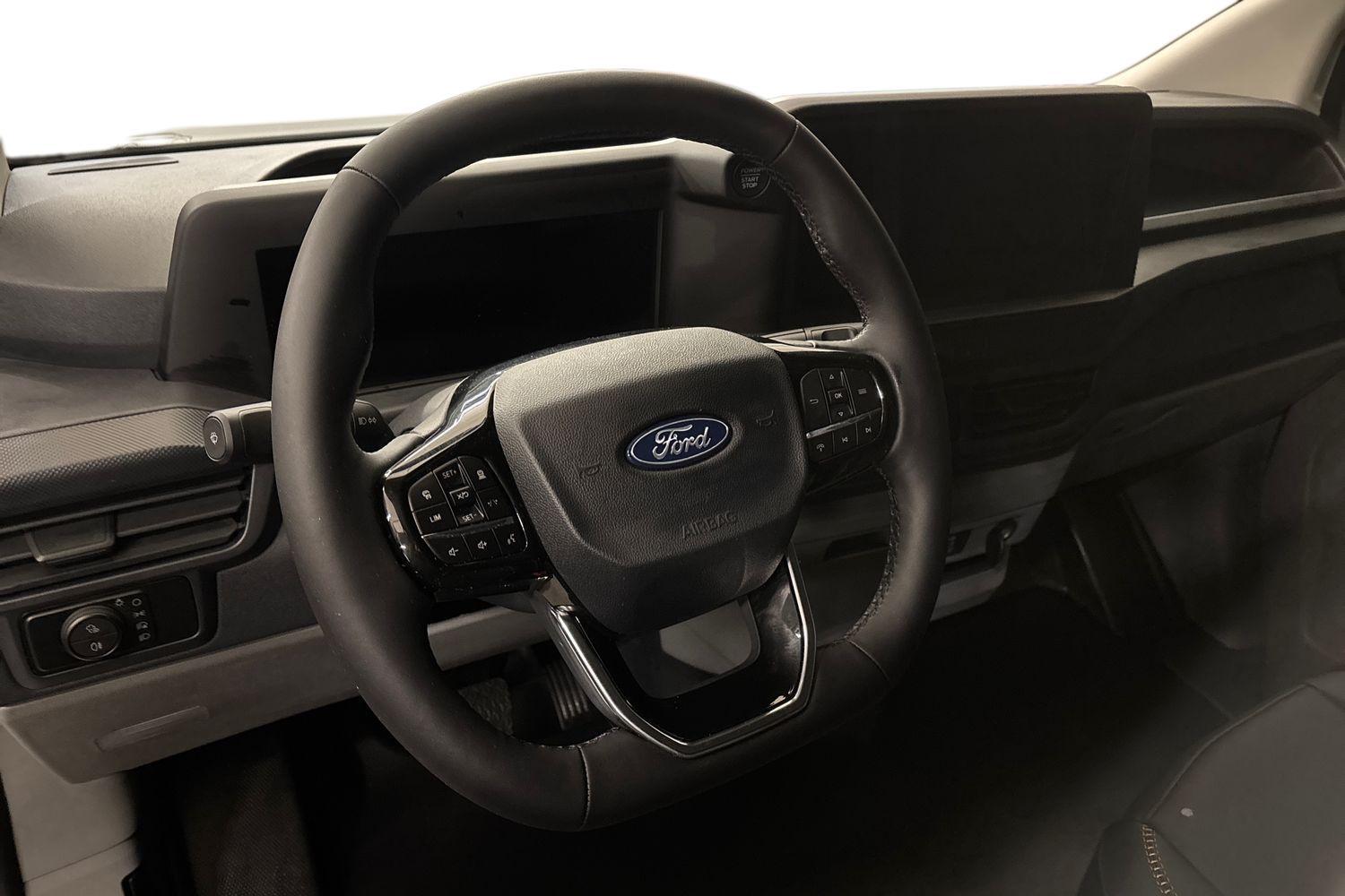 heti ajoon Ford Transit Custom