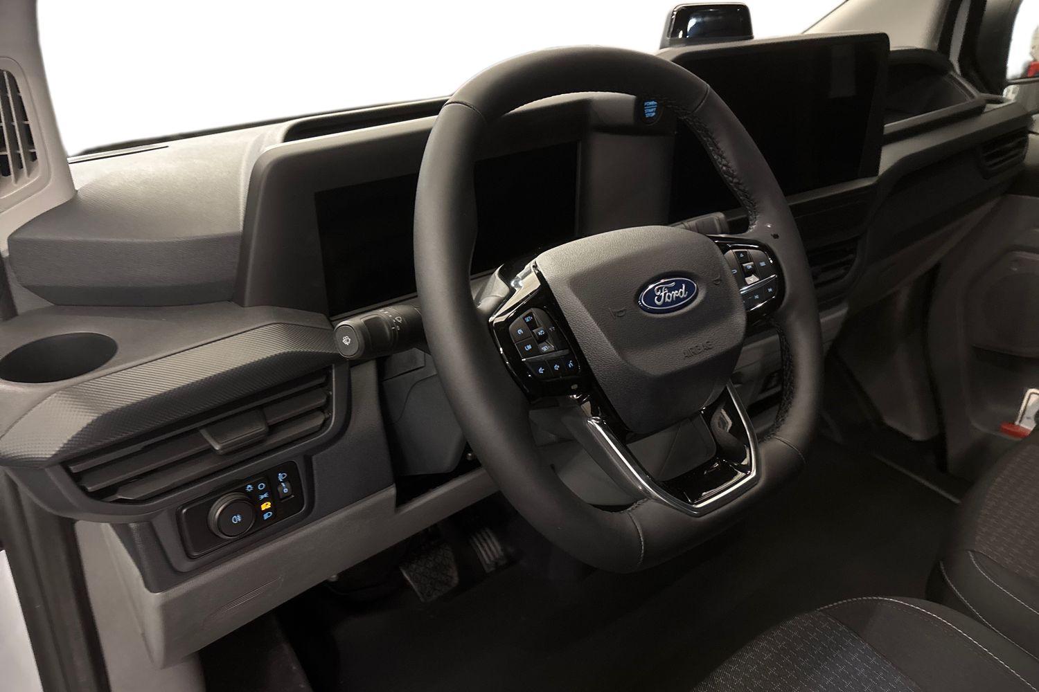 heti ajoon Ford Transit Custom