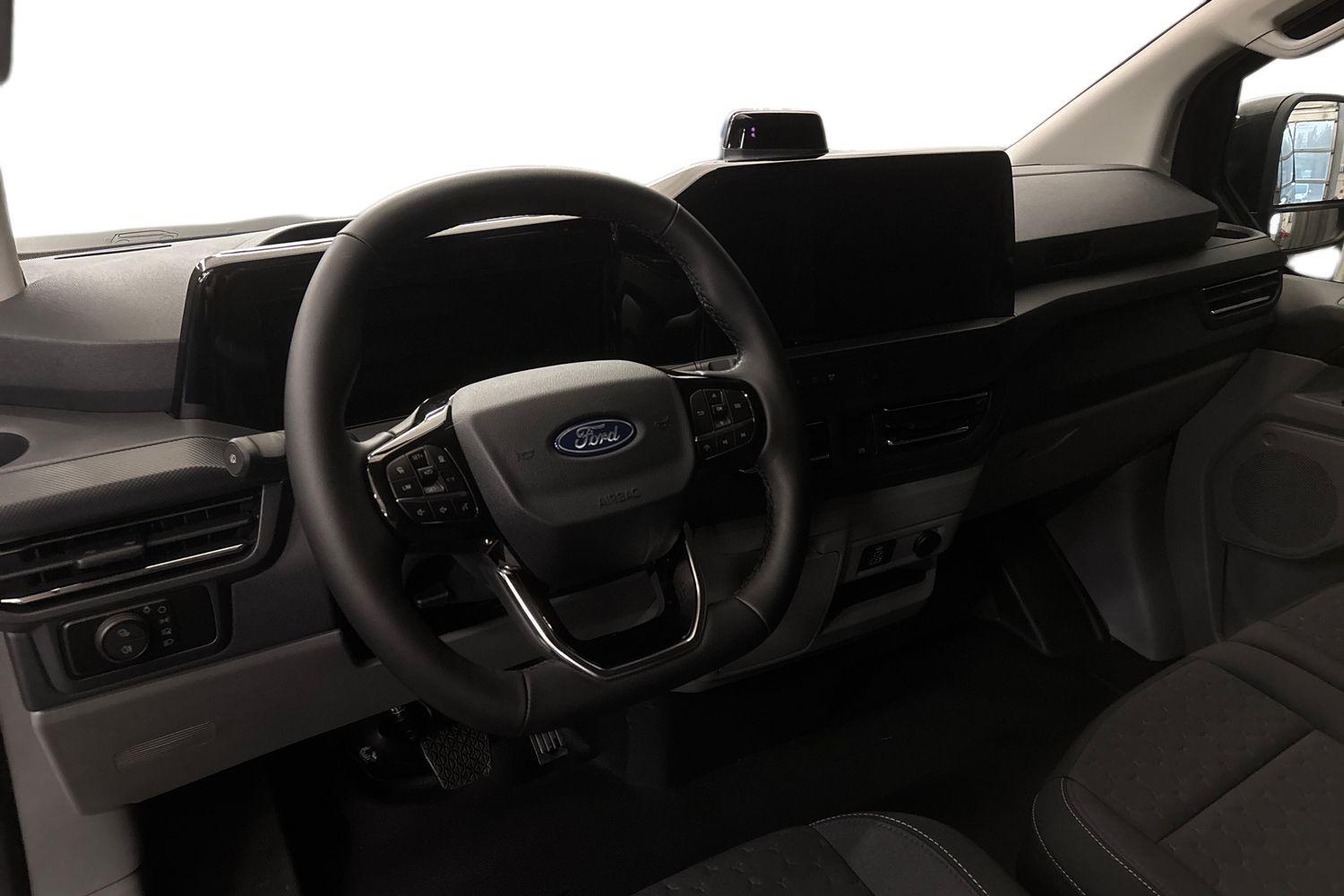 heti ajoon Ford Transit Custom