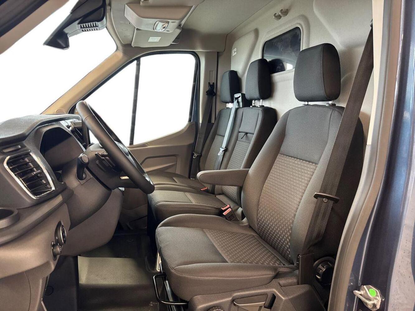 heti ajoon Ford Transit