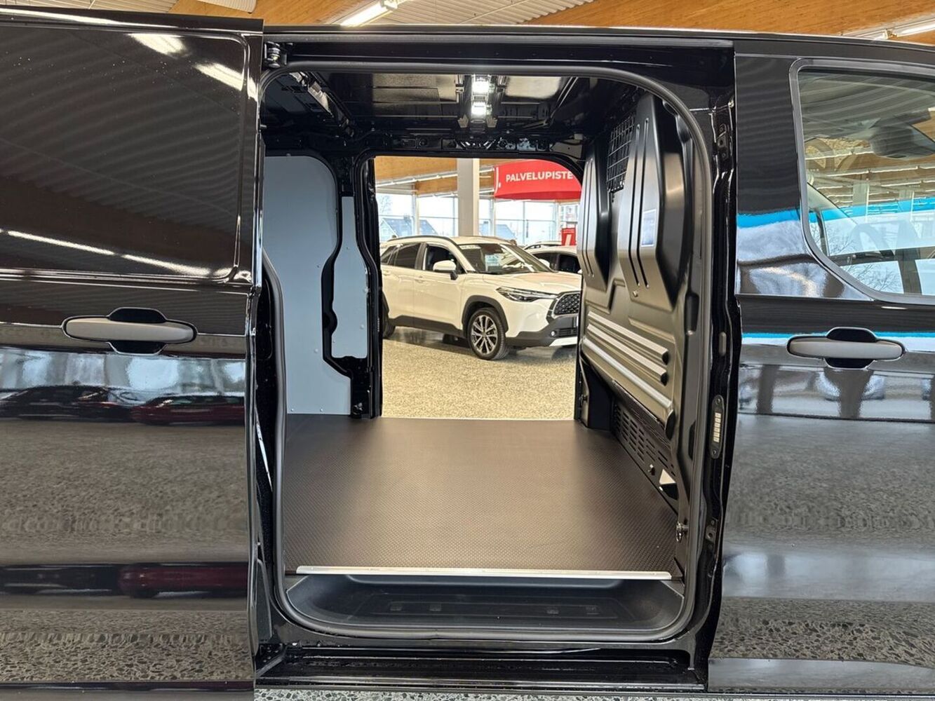 heti ajoon Ford Transit Custom