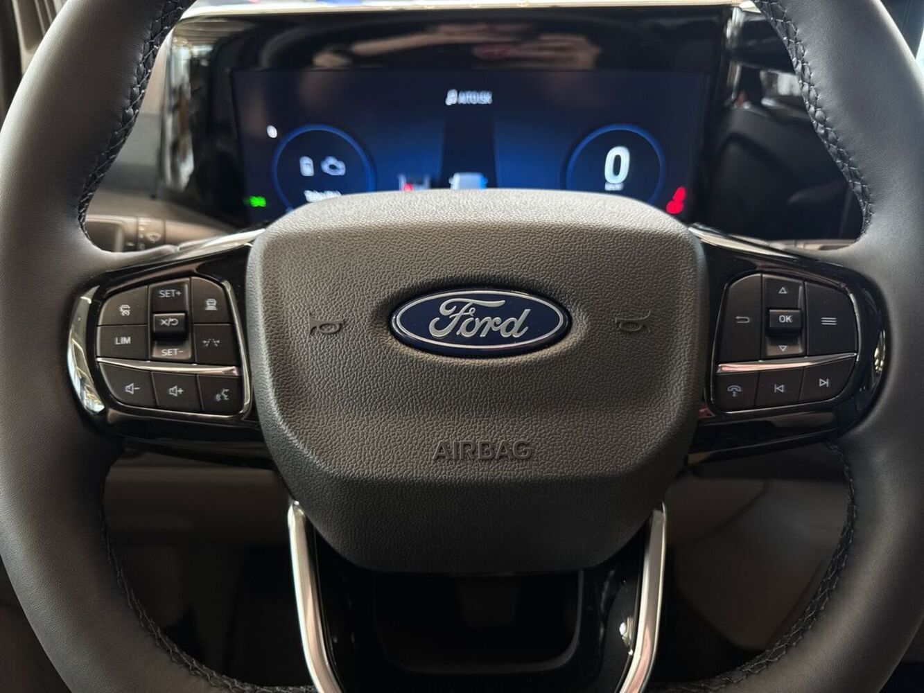 heti ajoon Ford Transit Custom