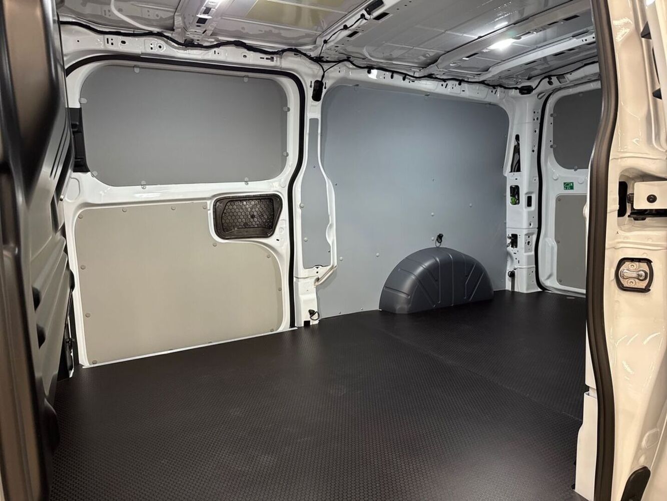 heti ajoon Ford Transit Custom