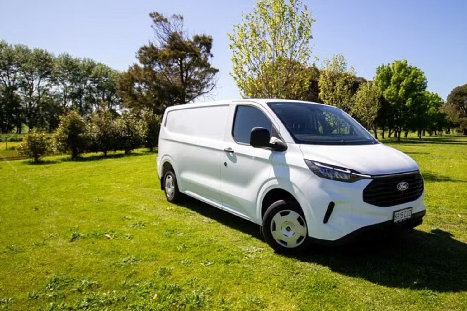 heti ajoon Ford Transit Custom