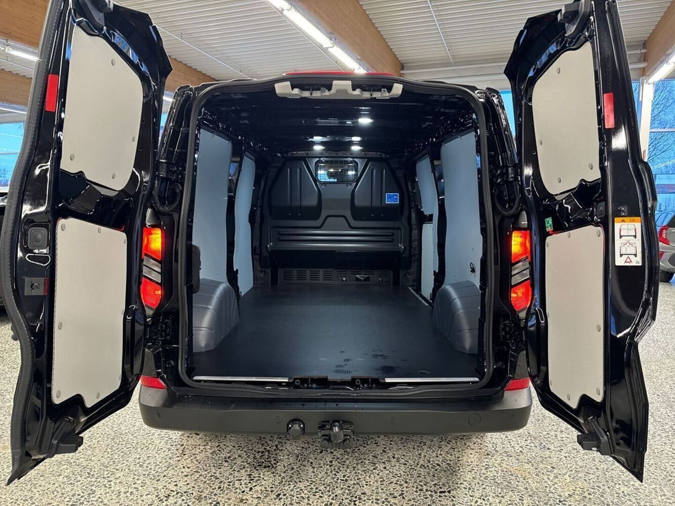 heti ajoon Ford Transit Custom