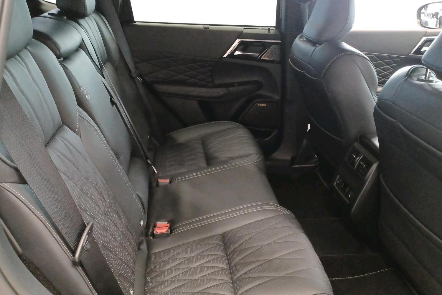 heti ajoon Mitsubishi Outlander