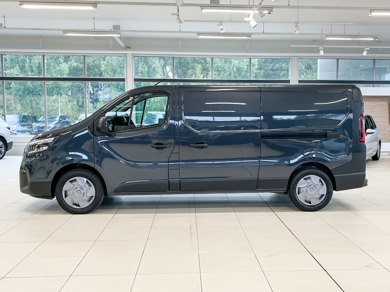 heti ajoon Nissan Primastar