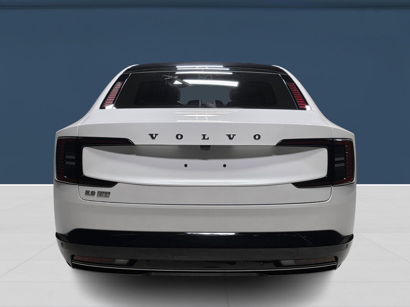 heti ajoon Volvo ES90