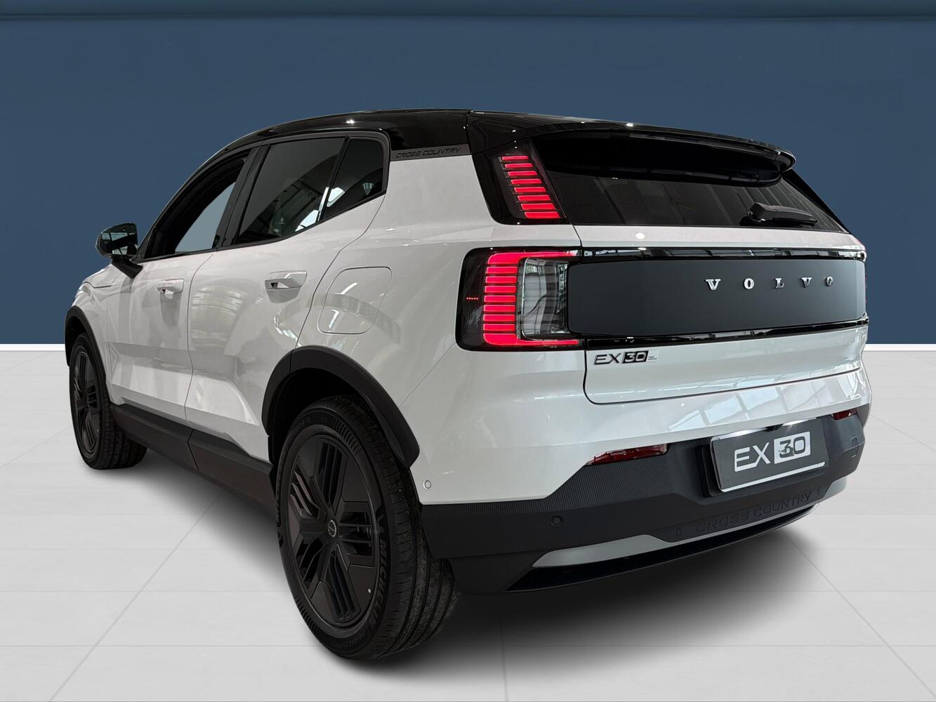 heti ajoon Volvo EX30 Cross Country
