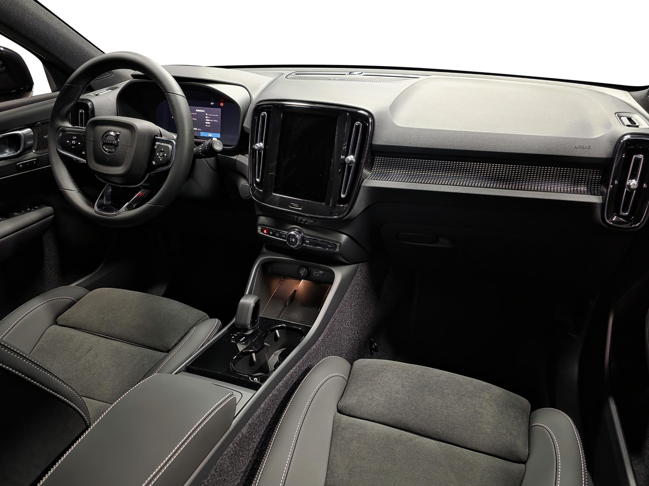 heti ajoon Volvo EX40