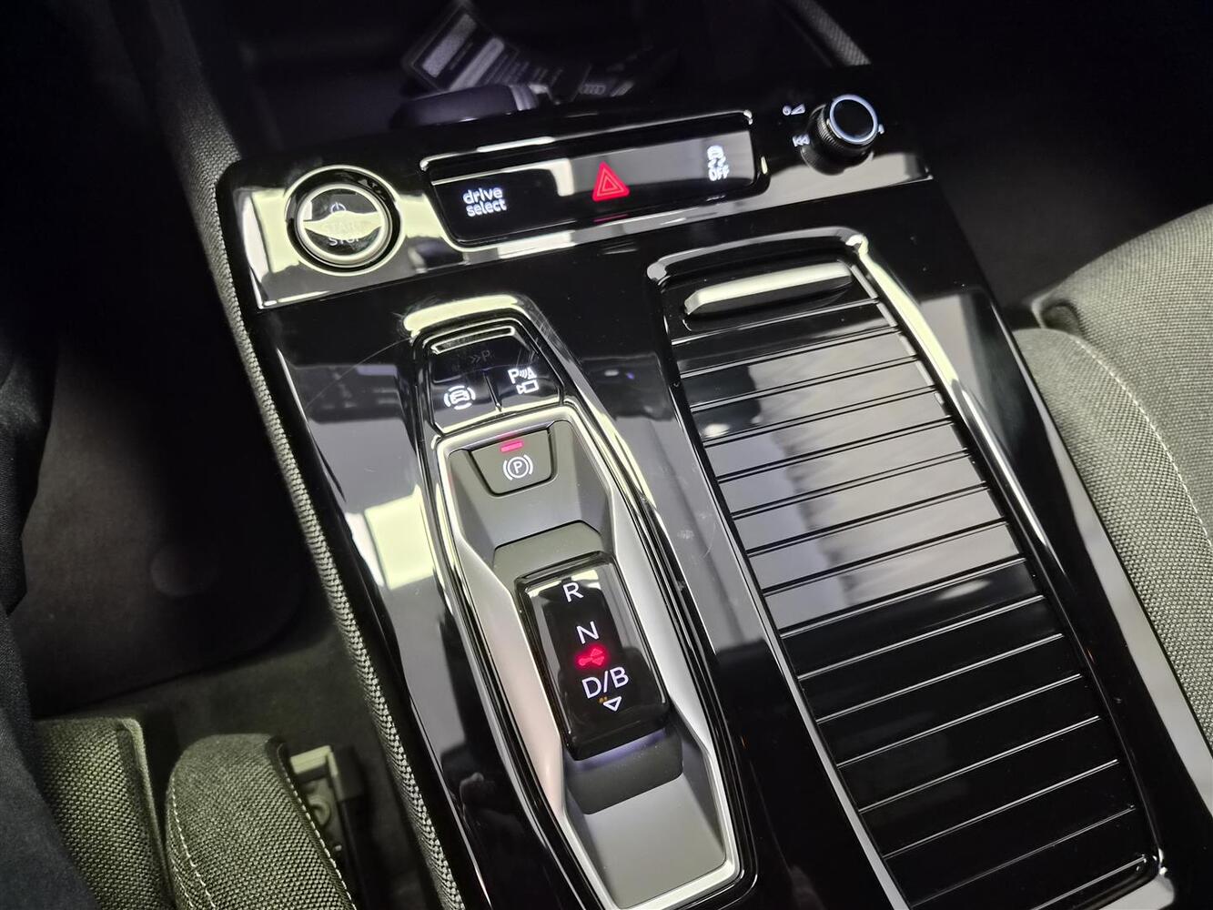 heti ajoon Audi A6 e-tron