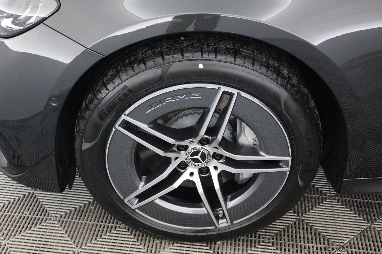 heti ajoon Mercedes-Benz E