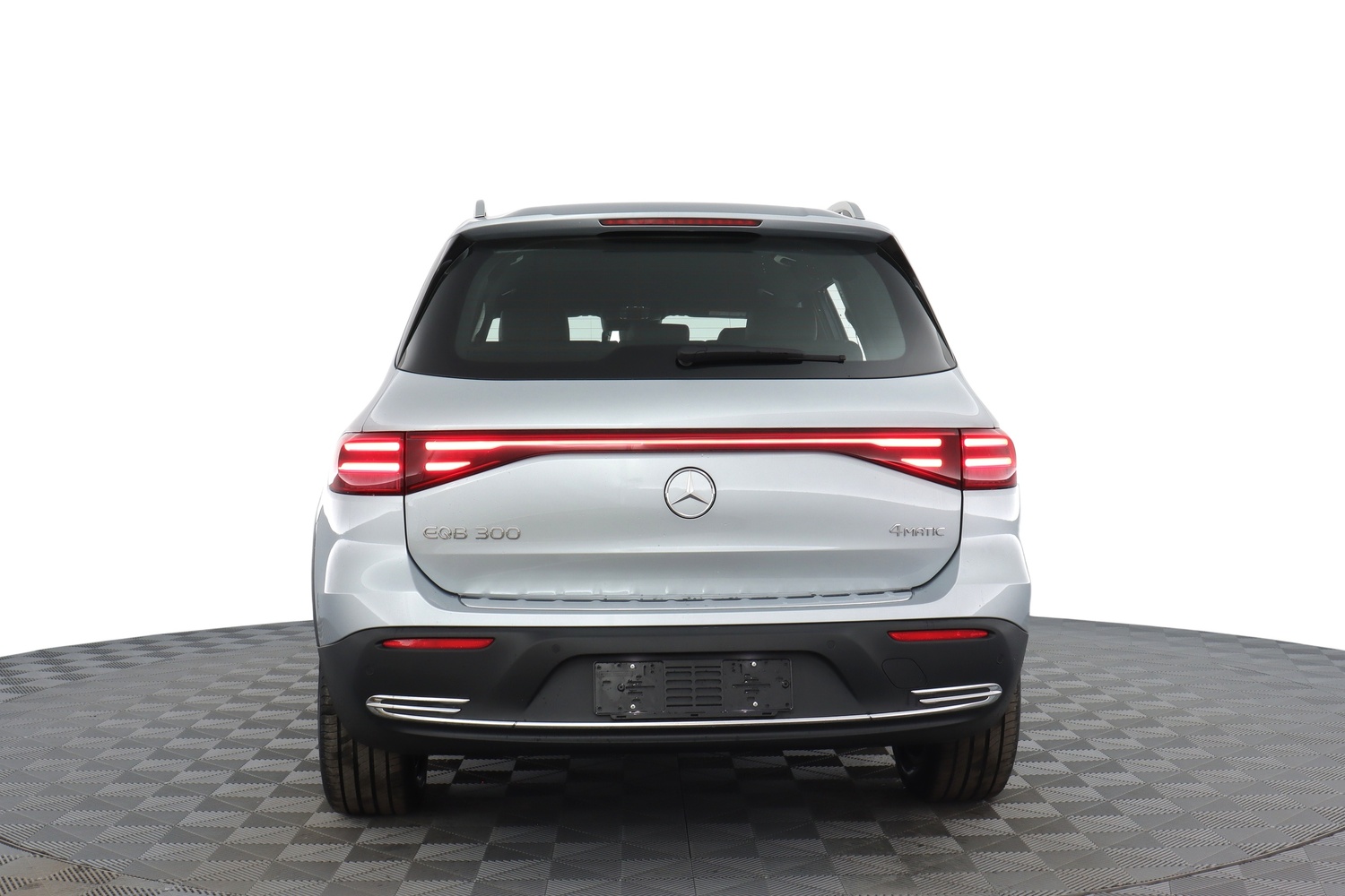 heti ajoon Mercedes-Benz EQB
