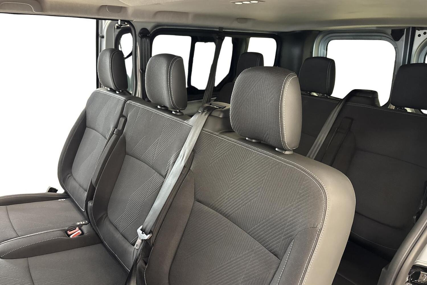 heti ajoon Nissan Primastar
