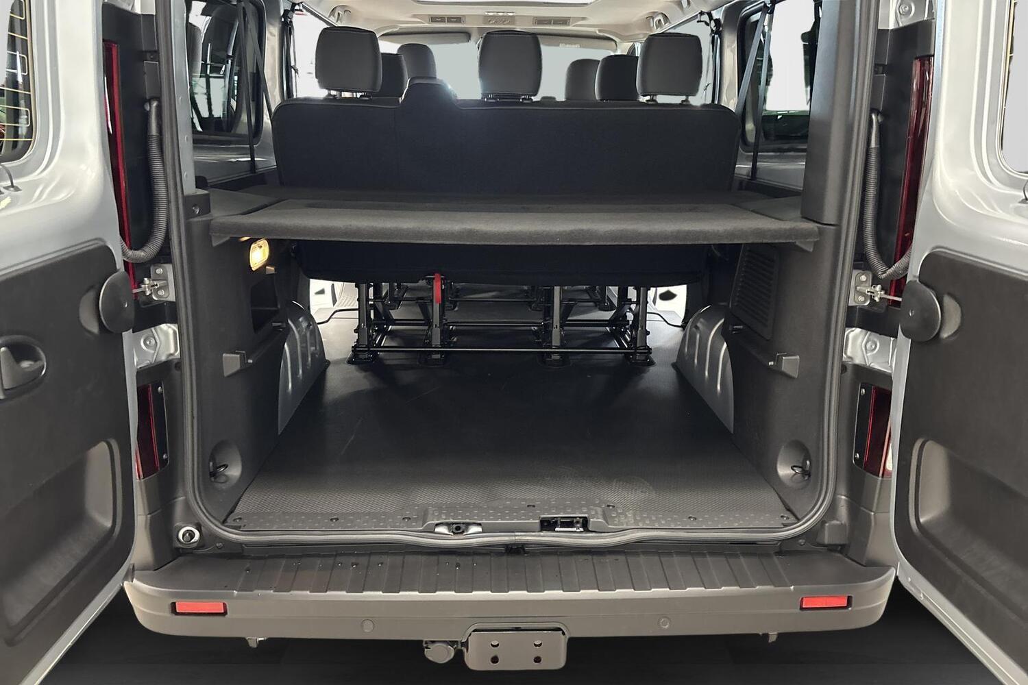 heti ajoon Nissan Primastar