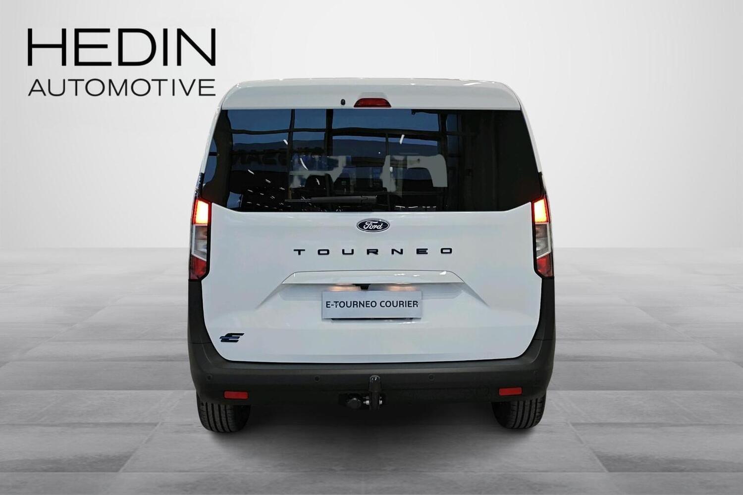 heti ajoon Ford Tourneo Courier