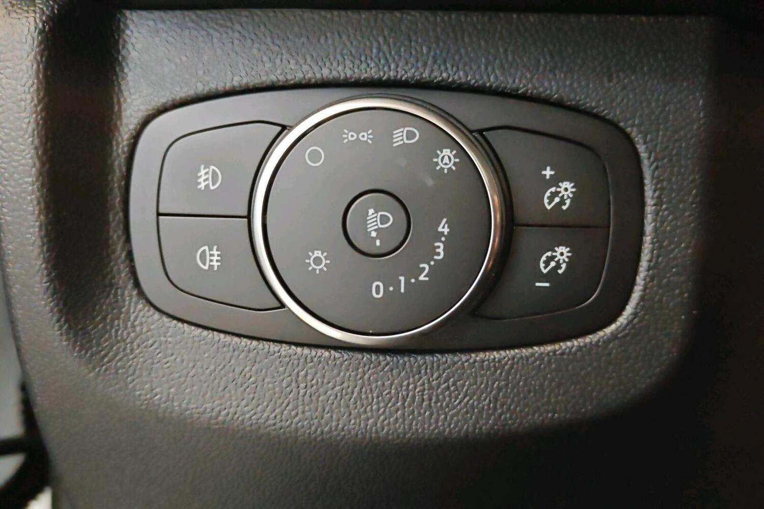 heti ajoon Ford Tourneo Courier