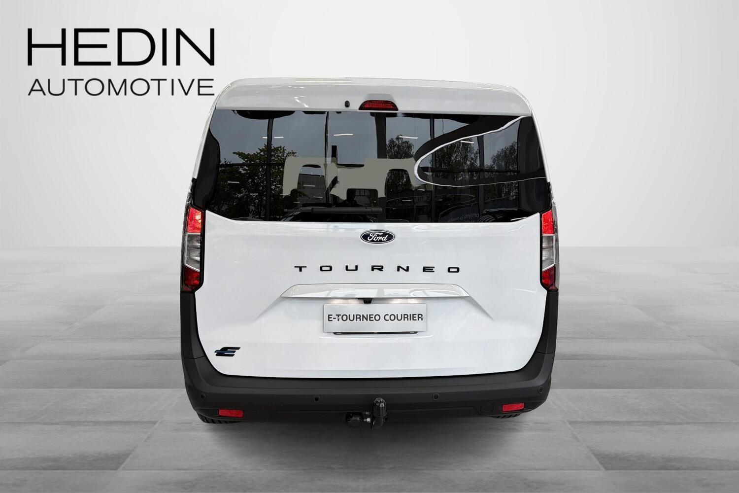 heti ajoon Ford Tourneo Courier