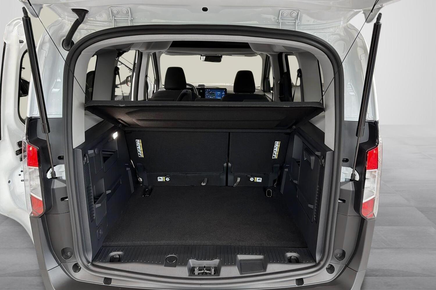 heti ajoon Ford Tourneo Courier