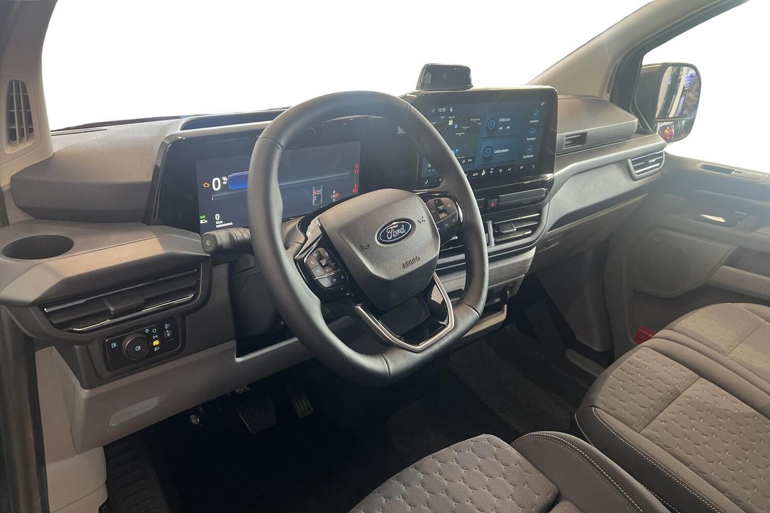 heti ajoon Ford Tourneo Custom