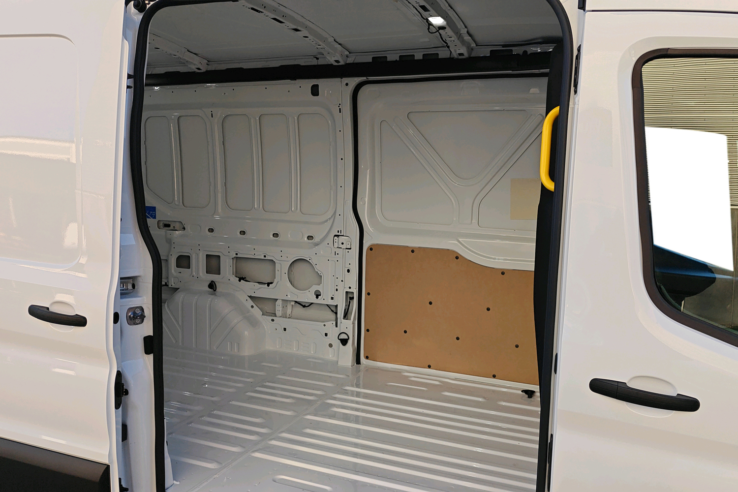 heti ajoon Ford Transit