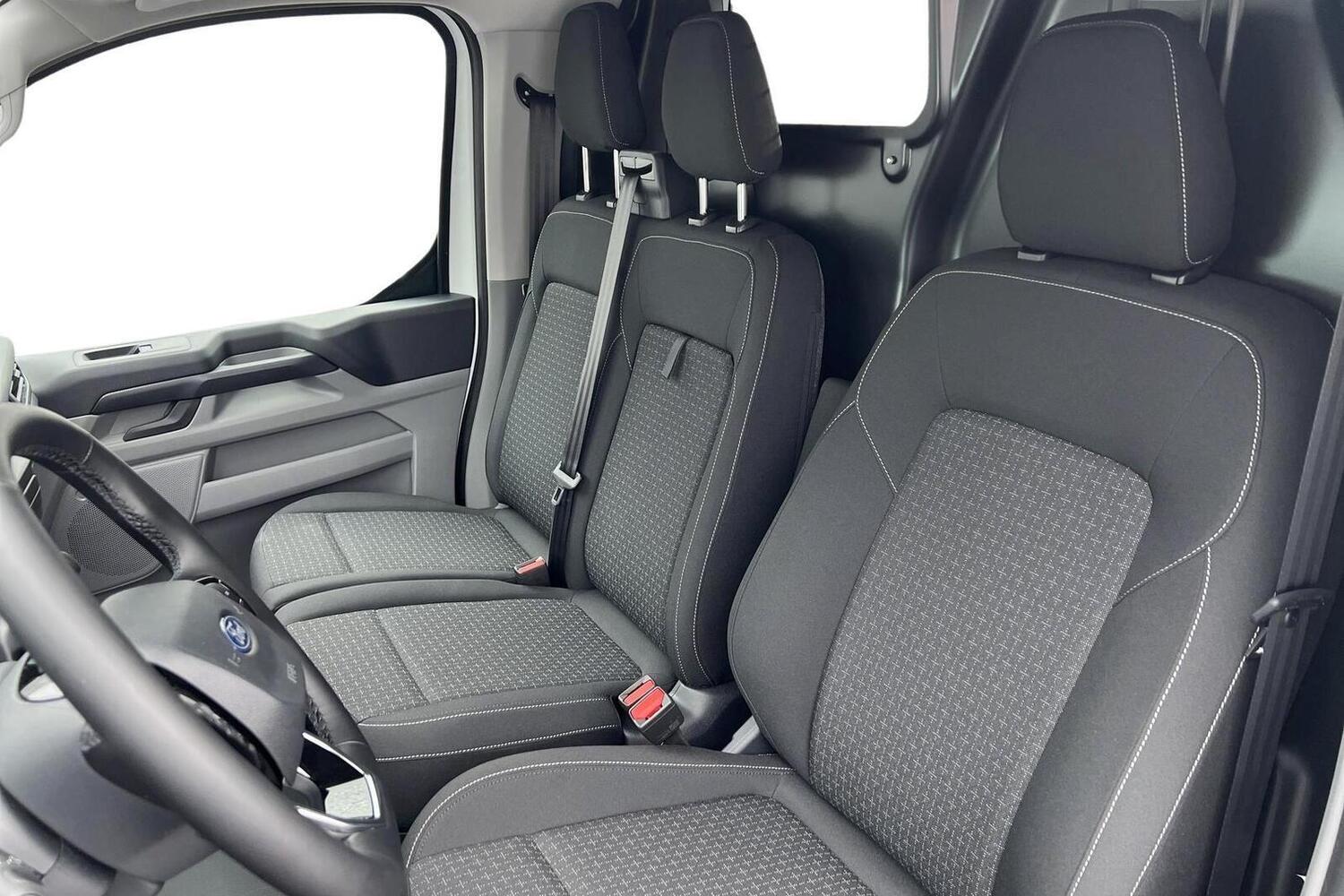 heti ajoon Ford Transit Custom