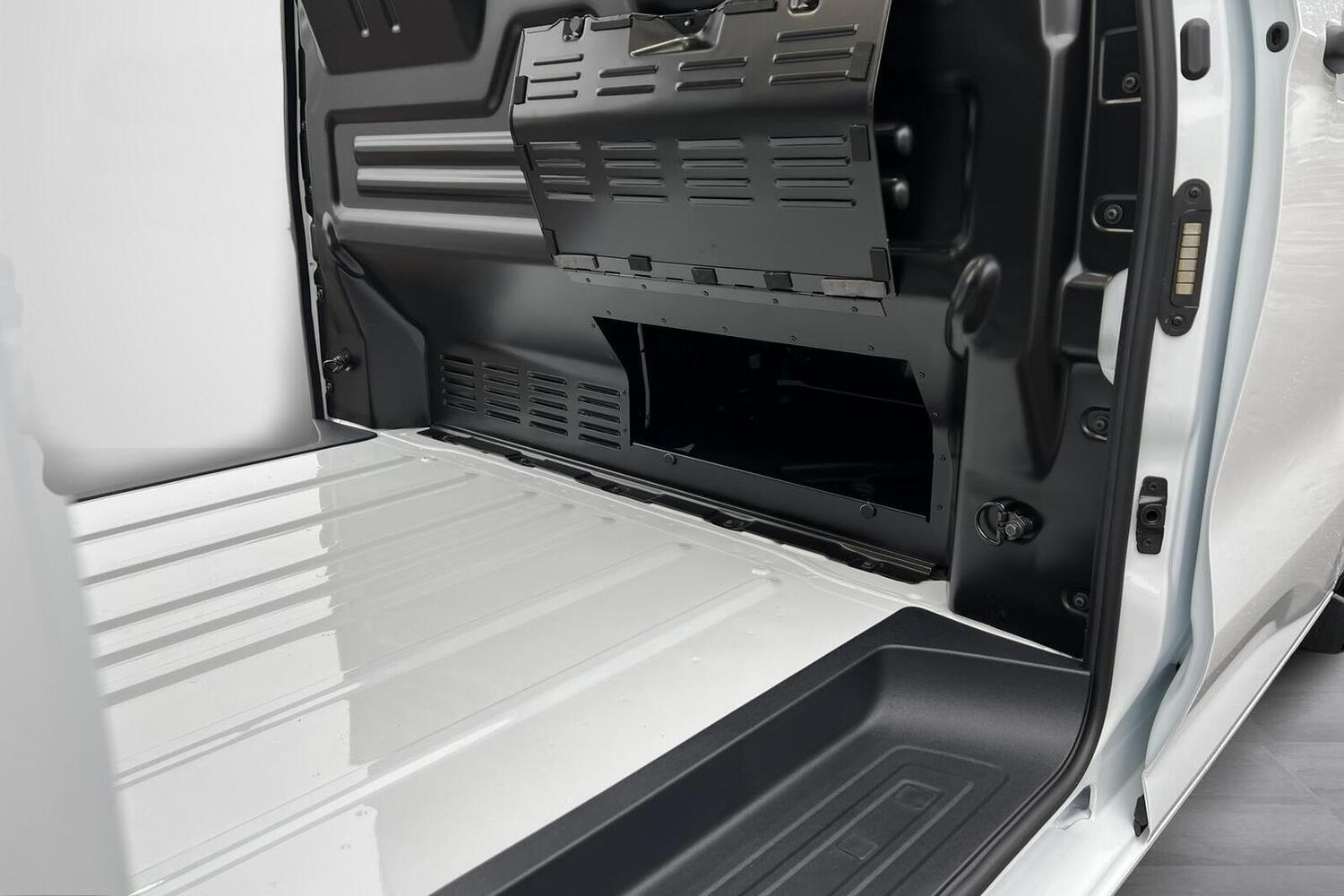 heti ajoon Ford Transit Custom