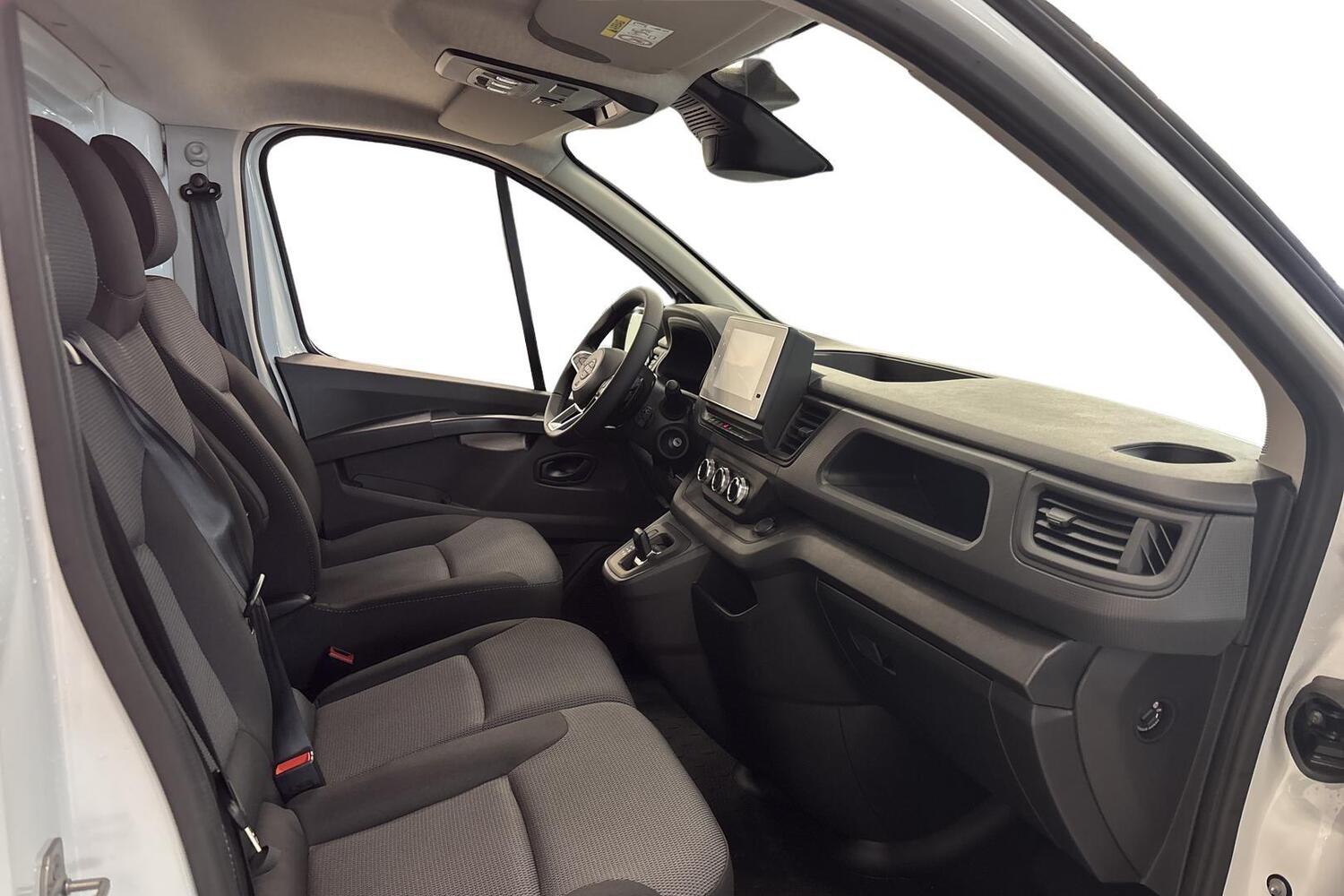 heti ajoon Nissan Primastar