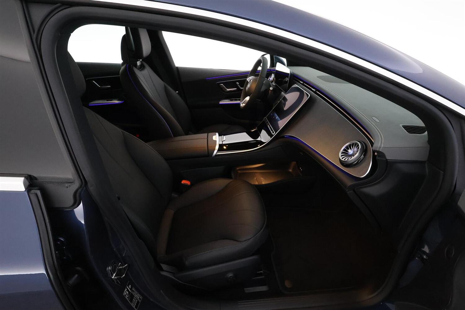 heti ajoon Mercedes-Benz EQE