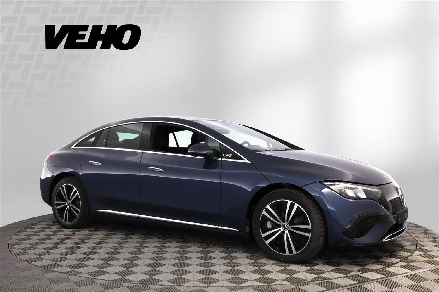 heti ajoon Mercedes-Benz EQE