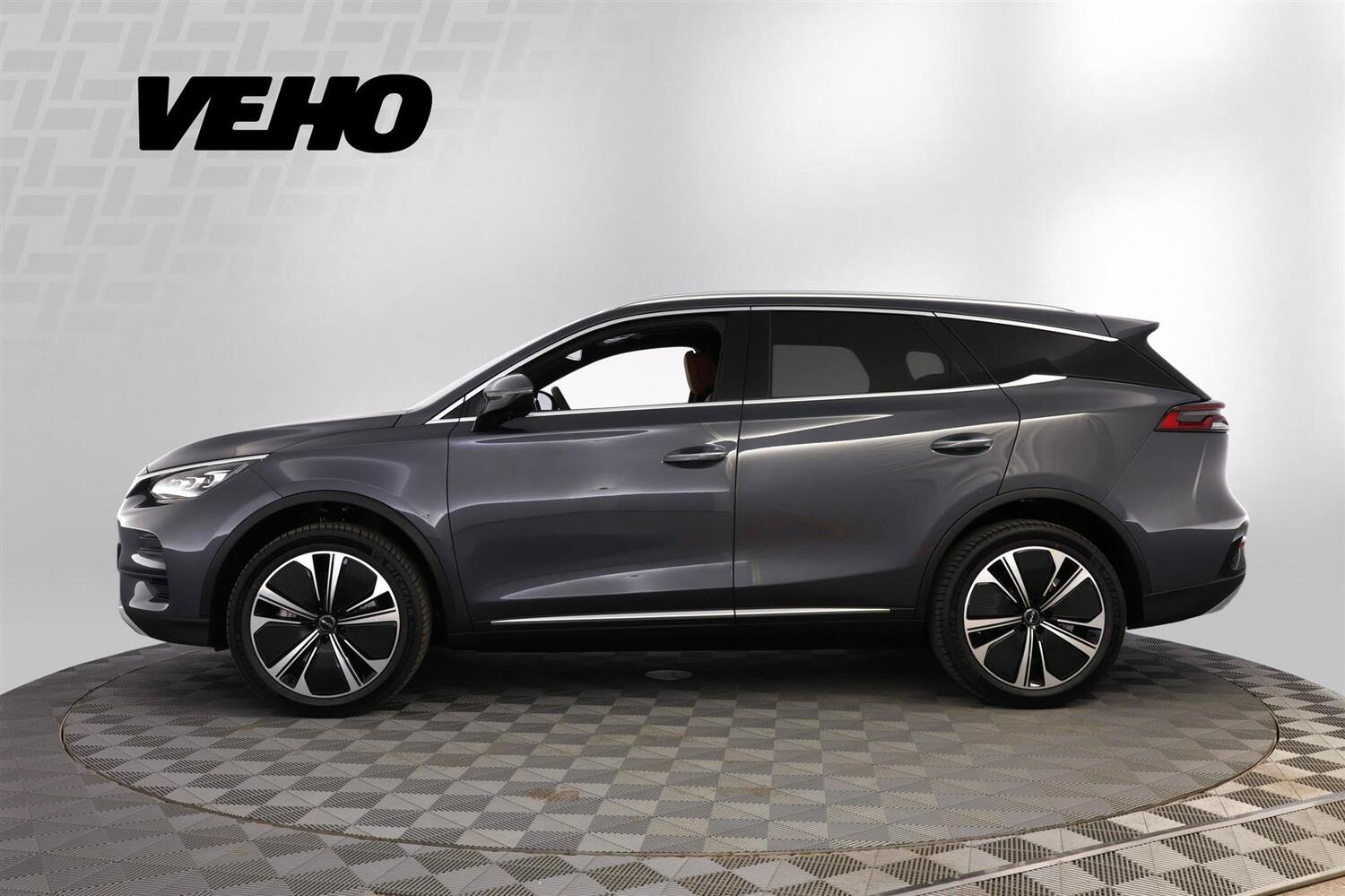 heti ajoon BYD Tang