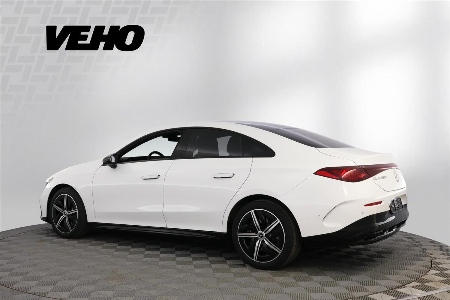 heti ajoon Mercedes-Benz CLA-sarja