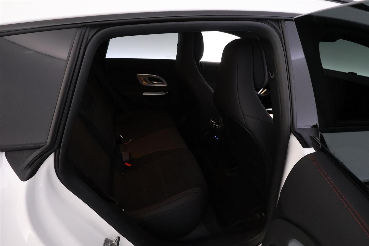 heti ajoon Mercedes-Benz CLA-sarja