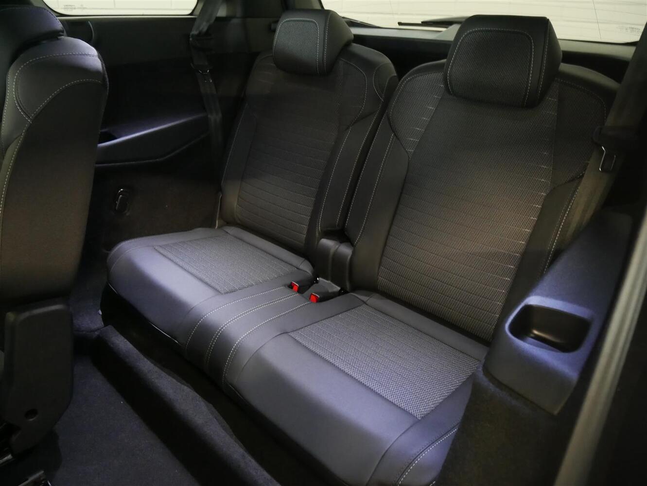 heti ajoon Peugeot 5008