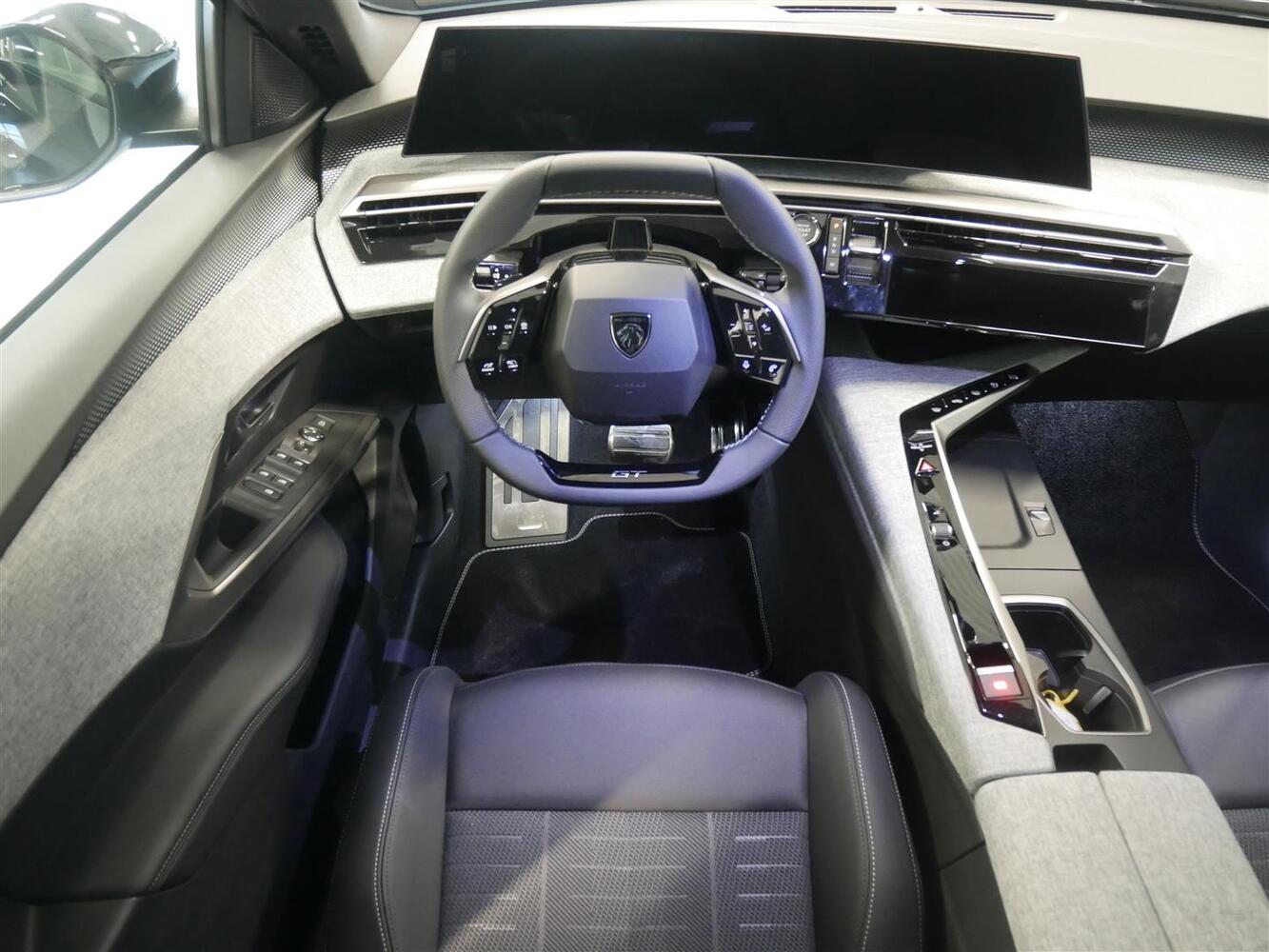 heti ajoon Peugeot 5008