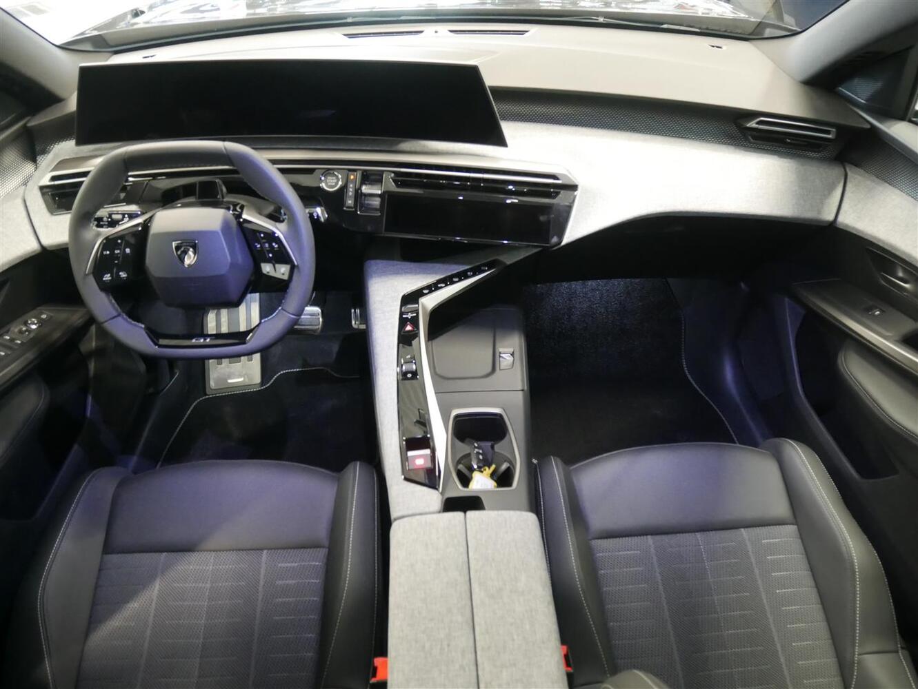 heti ajoon Peugeot 5008