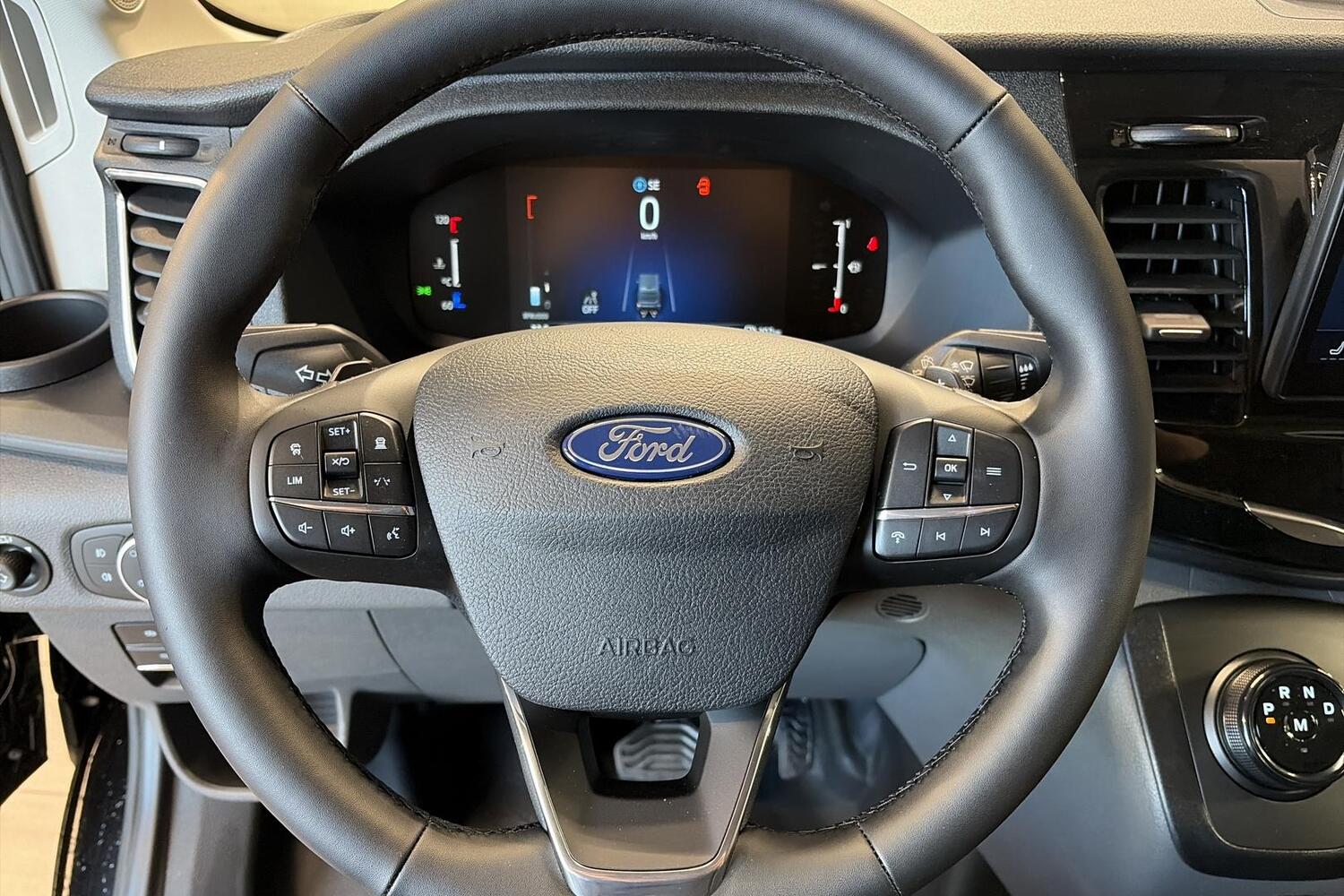 heti ajoon Ford Transit
