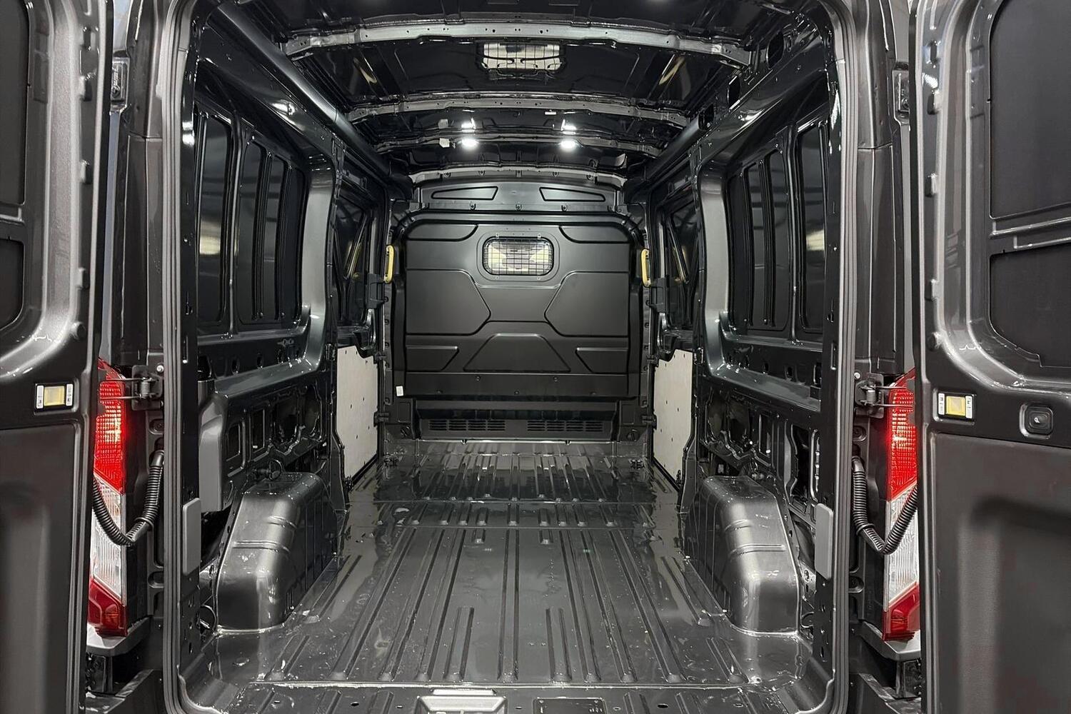 heti ajoon Ford Transit