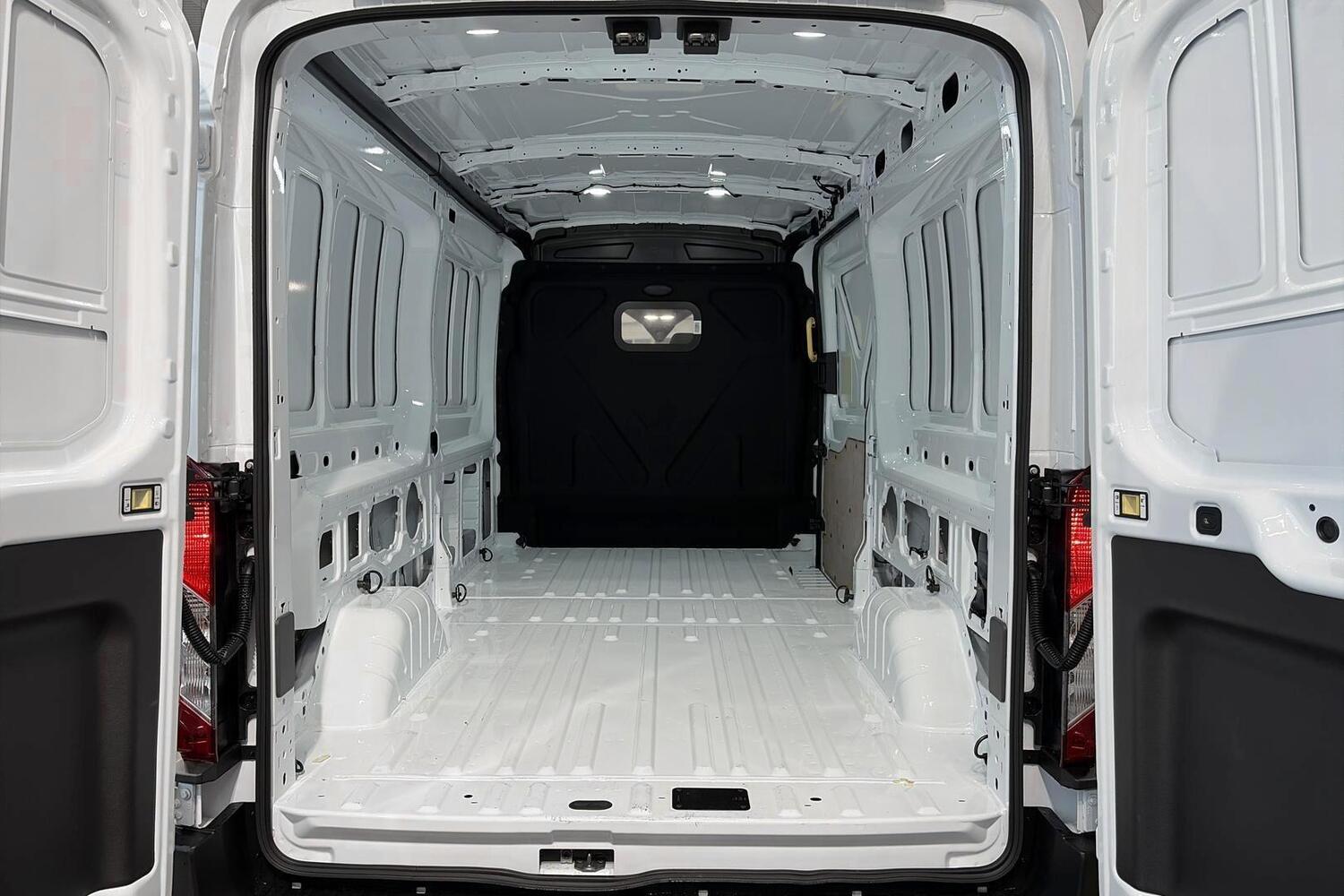heti ajoon Ford Transit