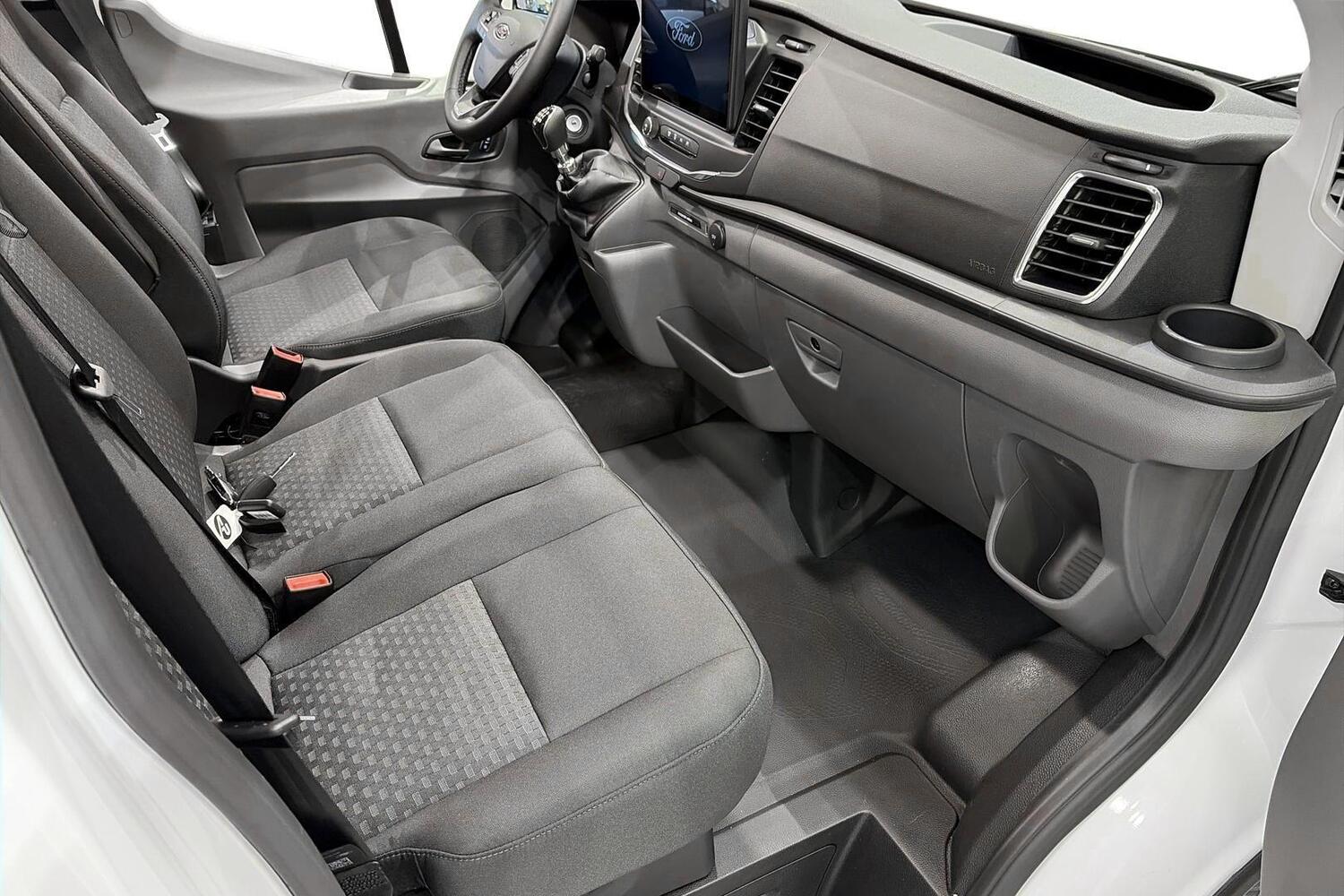heti ajoon Ford Transit