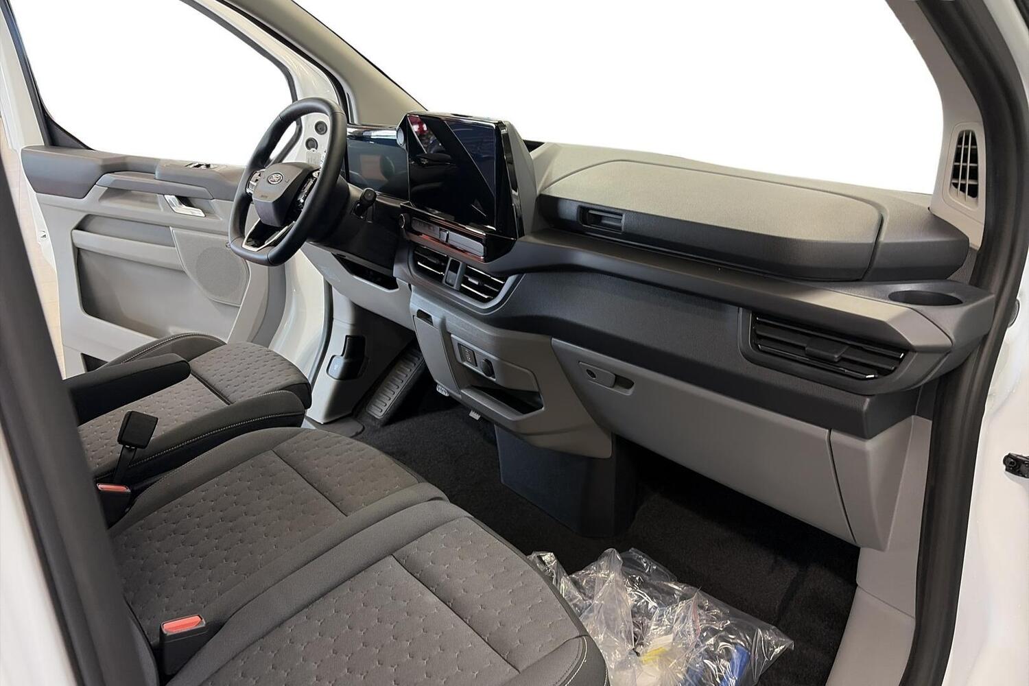 heti ajoon Ford Tourneo Custom