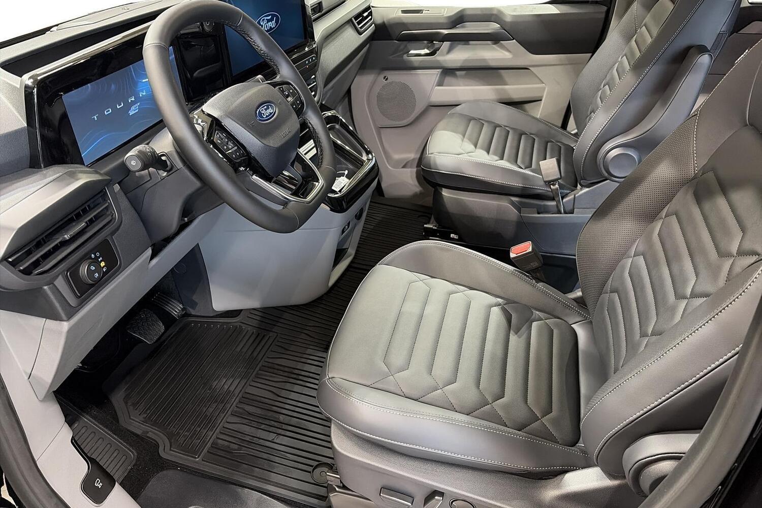 heti ajoon Ford Tourneo Custom