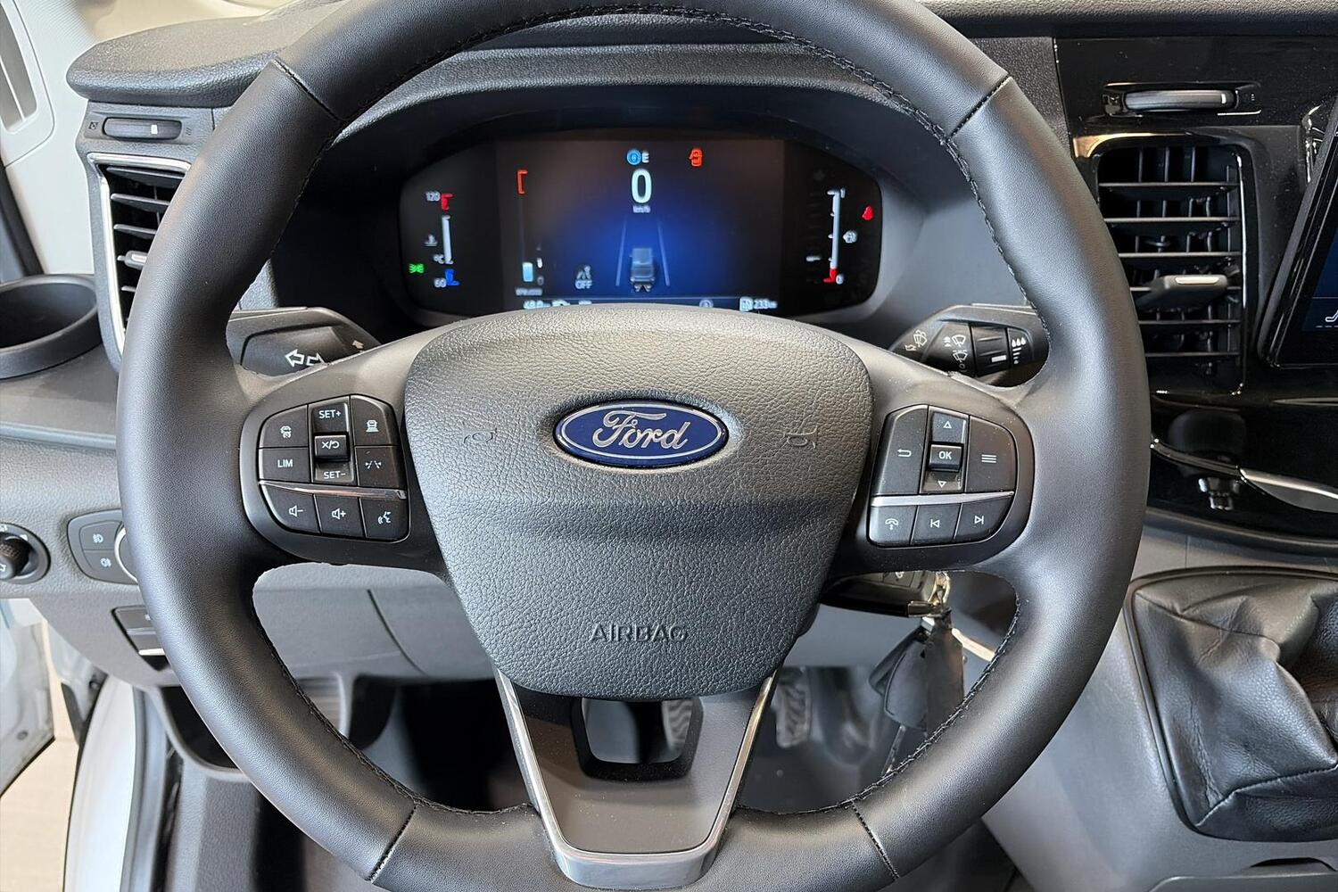 heti ajoon Ford Transit