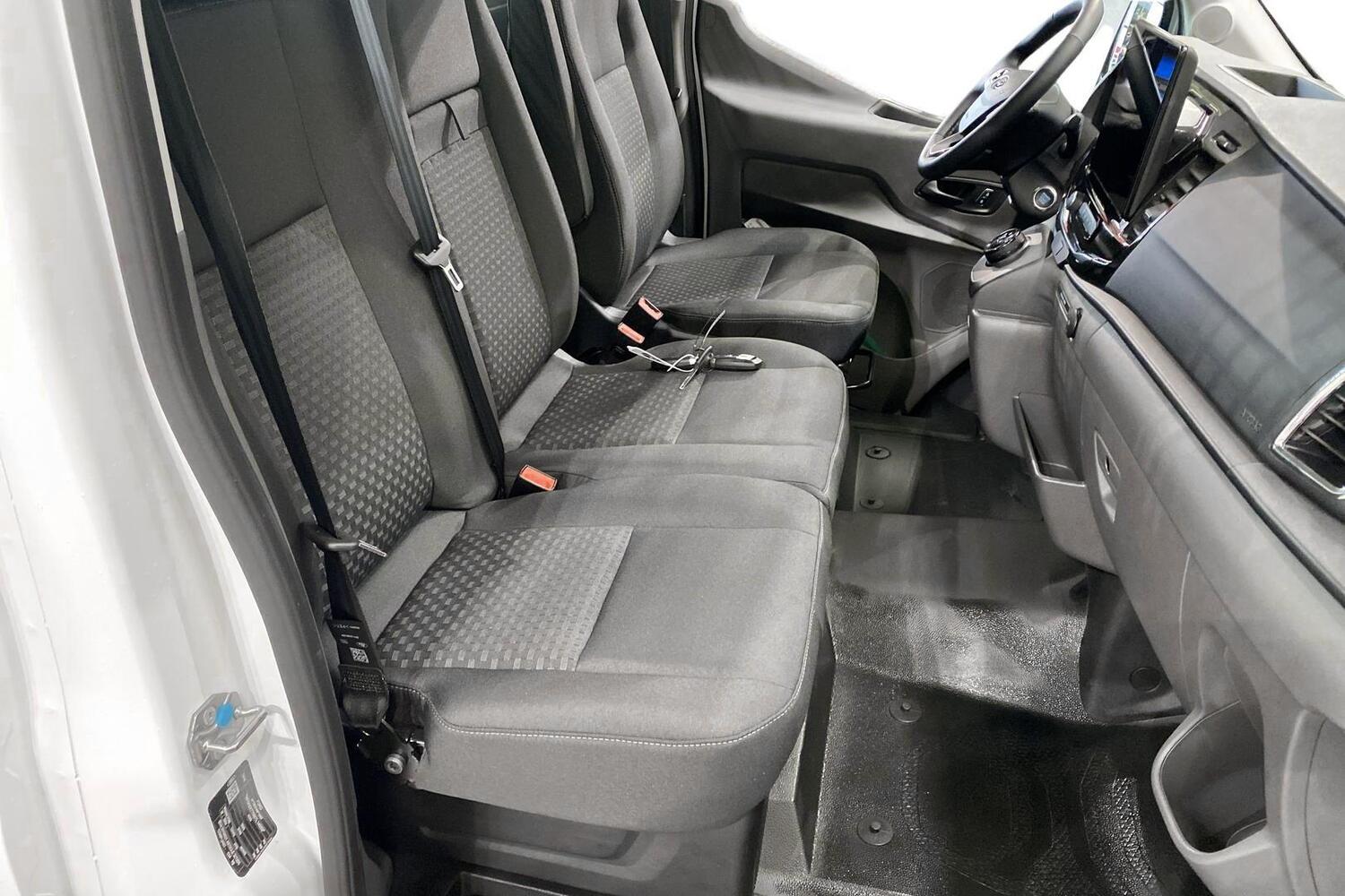 heti ajoon Ford Transit