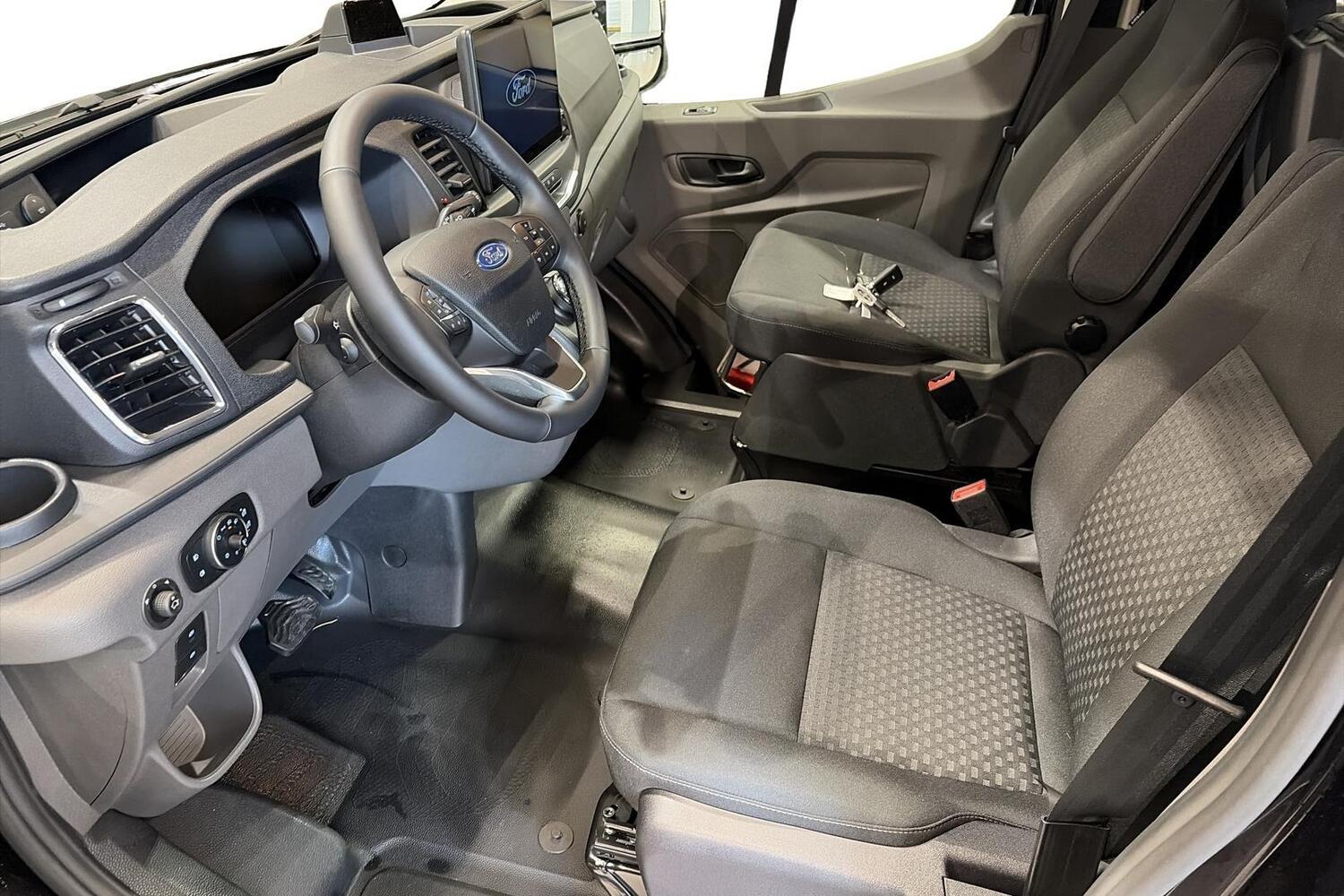 heti ajoon Ford Transit